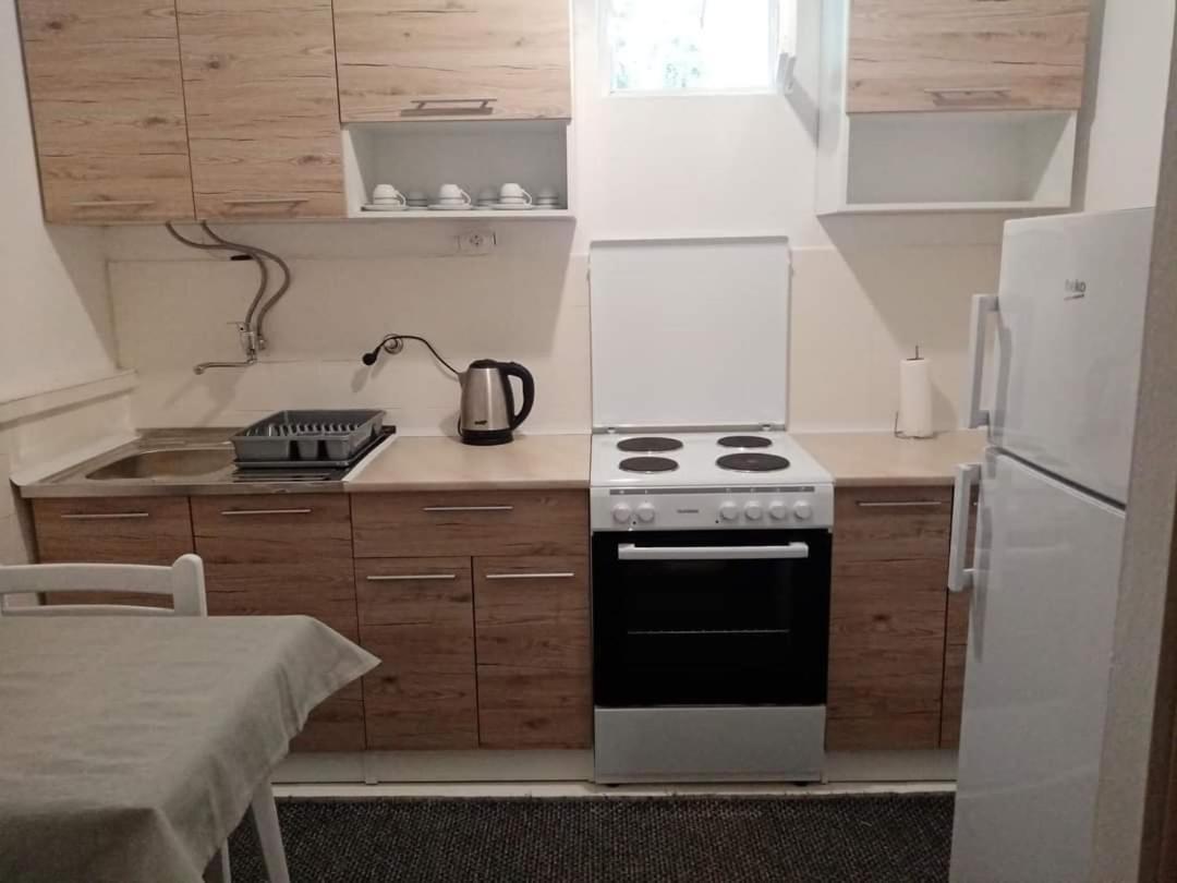 מוסטר Apartman Nicol מראה חיצוני תמונה